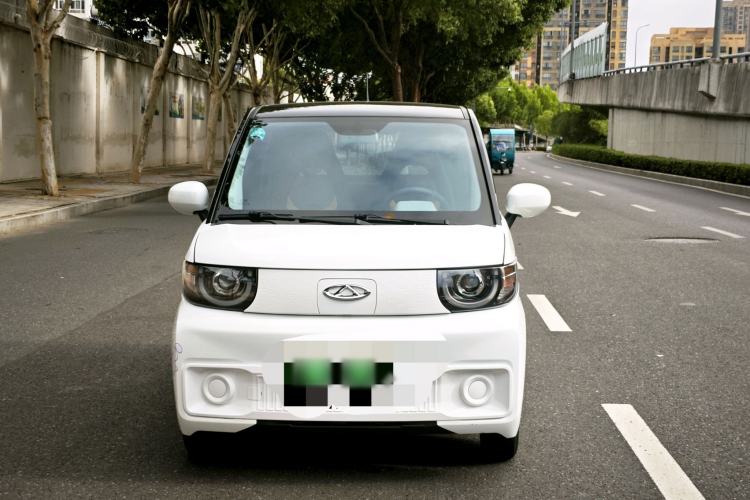 Used Chery QQ Ice Cream 2022 170km Sundae Phosphate Lithium-Ion Exterior 5