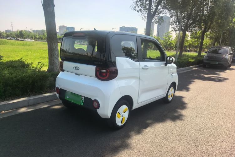 Used Chery QQ Ice Cream 2022 170km Sundae Phosphate Lithium-Ion Exterior 5