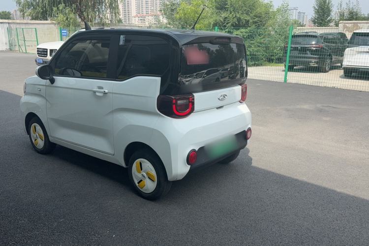 Used Chery QQ Ice Cream 2022 120km Conical Shape Lithium Iron Phosphate Exterior 6