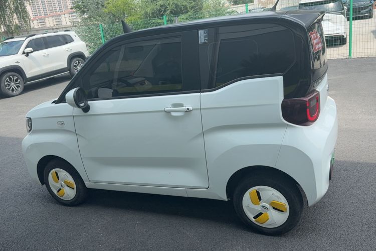 Used Chery QQ Ice Cream 2022 120km Conical Shape Lithium Iron Phosphate Exterior 7