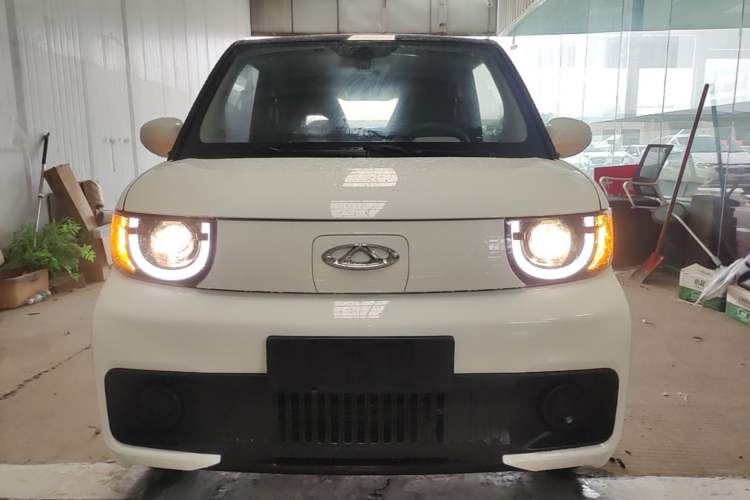 Used Chery QQ Ice Cream 2022 170km Sundae Phosphate Lithium-Ion Front