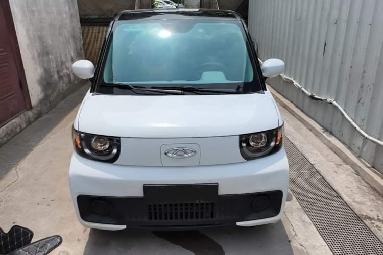 Used Chery QQ Ice Cream 2022 170km Sundae Phosphate Lithium-Ion Front