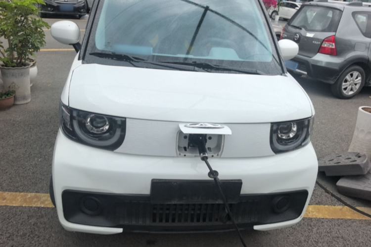 Used Chery QQ Ice Cream 2022 Pudding Model Front