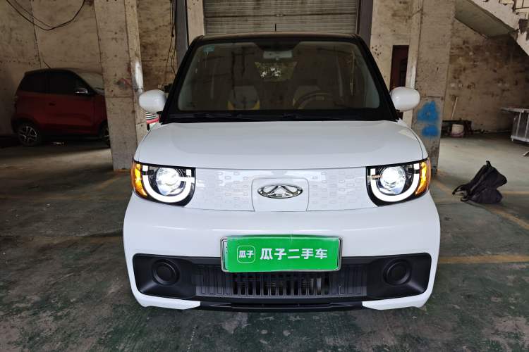 Used Chery QQ Ice Cream 2022 170km Sundae Phosphate Lithium-Ion Front