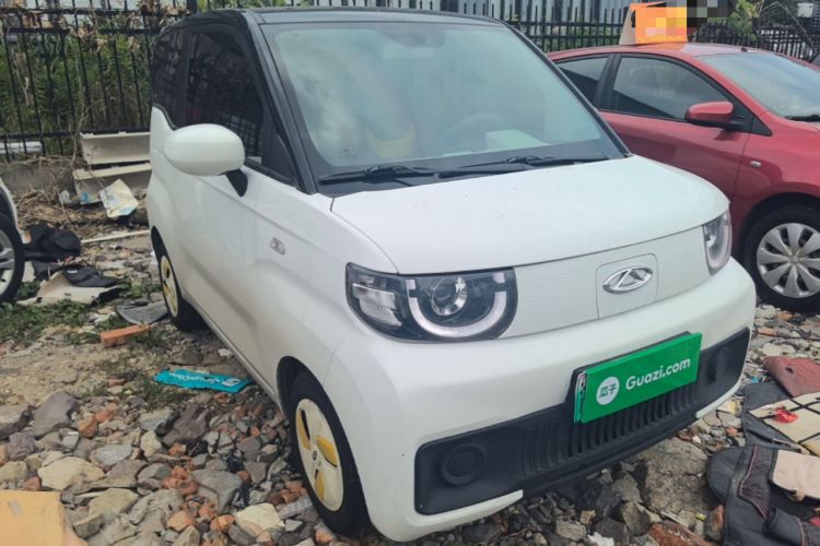 Used Chery QQ Ice Cream 2022 170km Sundae Phosphate Lithium-Ion Front Right 45 Deg