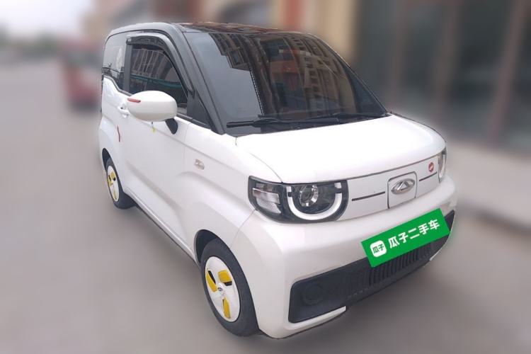 Used Chery QQ Ice Cream 2022 170km Sundae Phosphate Lithium-Ion Front Right 45 Deg