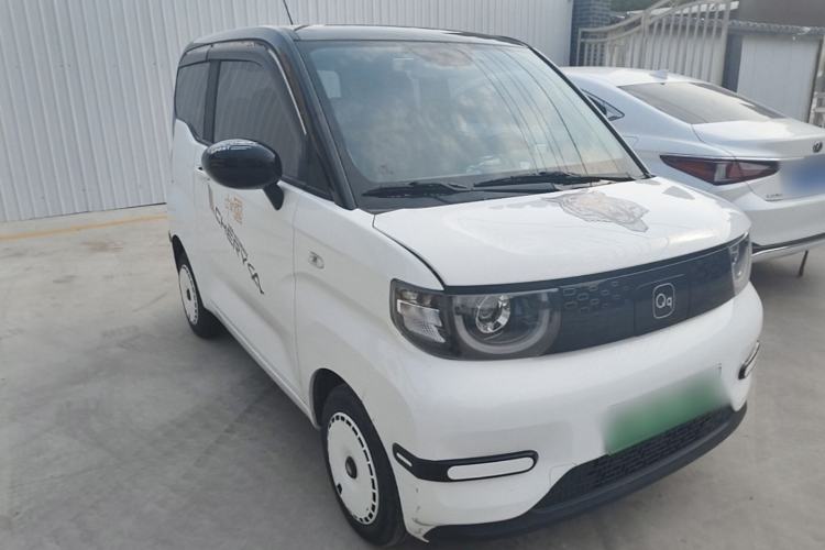 Used Chery QQ Ice Cream 2022 170km Sundae Phosphate Lithium-Ion Front Right 45 Deg