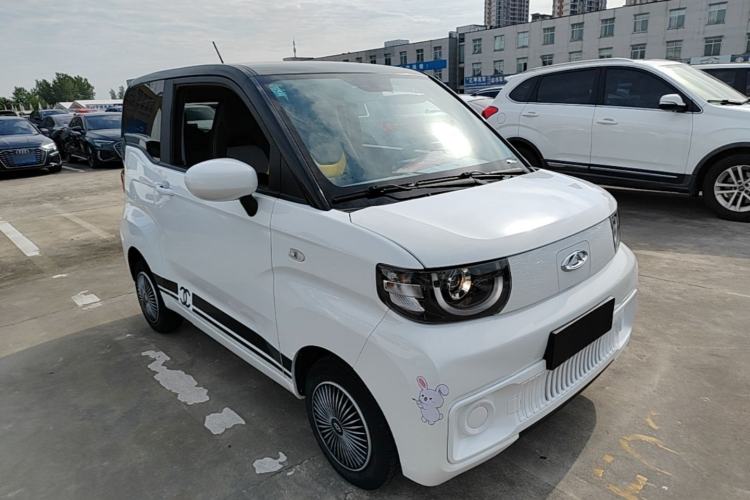 Used Chery QQ Ice Cream 2022 170km Sundae Phosphate Lithium-Ion Front Right 45 Deg