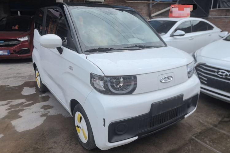 Used Chery QQ Ice Cream 2022 170km Sundae Phosphate Lithium-Ion Front Right 45 Deg