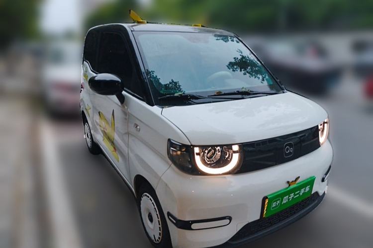 Used Chery QQ Ice Cream 2022 170km Sundae Phosphate Lithium-Ion Front Right 45 Deg