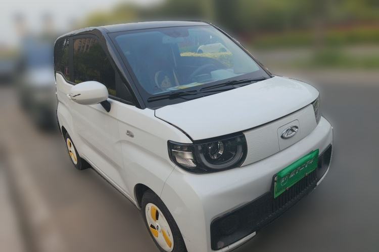 Used Chery QQ Ice Cream 2022 170km Sundae Phosphate Lithium-Ion Front Right 45 Deg