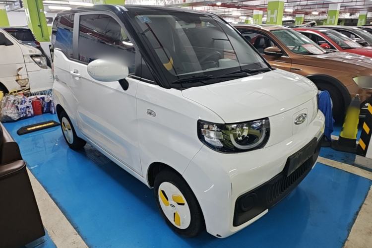 Used Chery QQ Ice Cream 2022 170km Sundae Phosphate Lithium-Ion Front Right 45 Deg