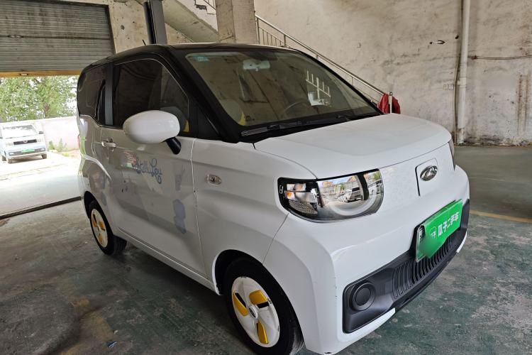 Used Chery QQ Ice Cream 2022 170km Sundae Phosphate Lithium-Ion Front Right 45 Deg