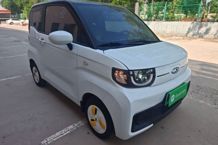 Used Chery QQ Ice Cream 2022 170km Sundae Phosphate Lithium-Ion Front Right 45 Deg