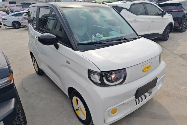 Used Chery QQ Ice Cream 2022 170km Sundae Phosphate Lithium-Ion Front Right 45 Deg
