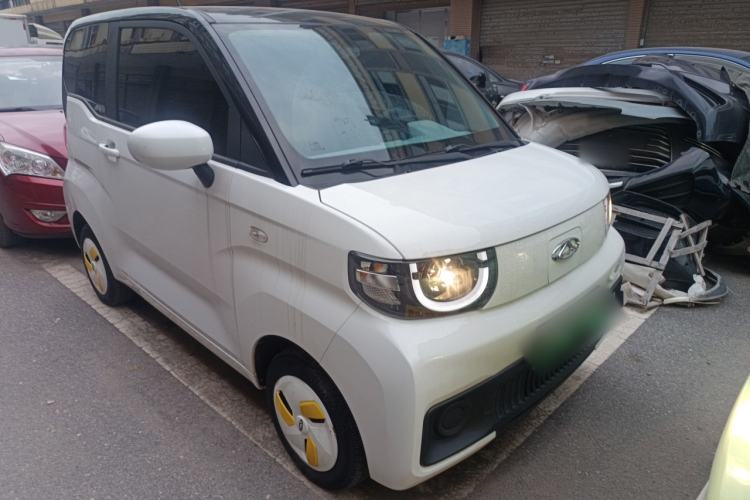 Used Chery QQ Ice Cream 2022 170km Sundae Phosphate Lithium-Ion Front Right 45 Deg