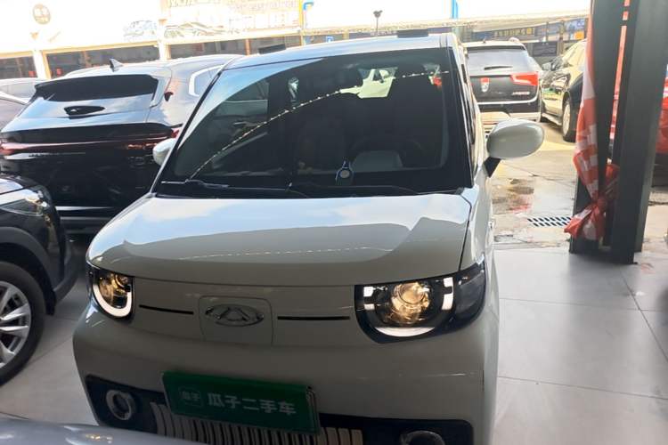 Used Chery QQ Ice Cream 2022 170km Sundae Phosphate Lithium-Ion Front