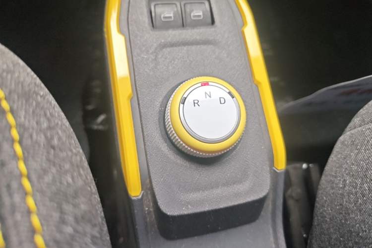 Used Chery QQ Ice Cream 2022 Pudding Model Gear Lever