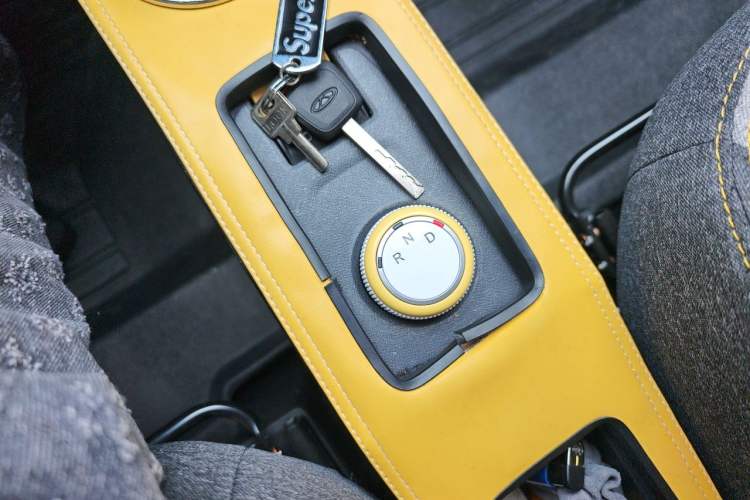 Used Chery QQ Ice Cream 2022 120km Conical Shape Lithium Iron Phosphate Gear Lever