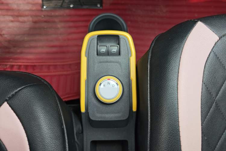 Used Chery QQ Ice Cream 2022 120km Conical Shape Lithium Iron Phosphate Gear Lever