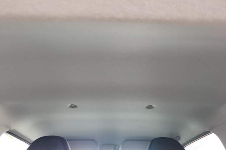 Used Chery QQ Ice Cream 2022 170km Sundae Phosphate Lithium-Ion Headliner