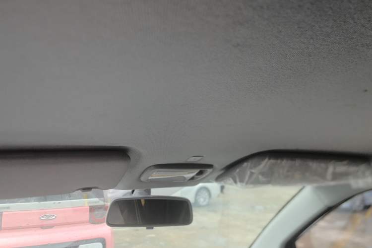 Used Chery QQ Ice Cream 2022 170km Sundae Phosphate Lithium-Ion Headliner