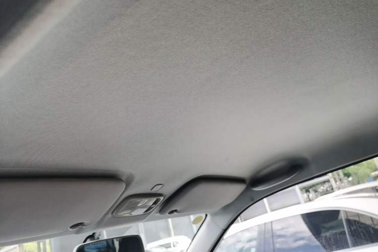 Used Chery QQ Ice Cream 2022 170km Sundae Phosphate Lithium-Ion Headliner
