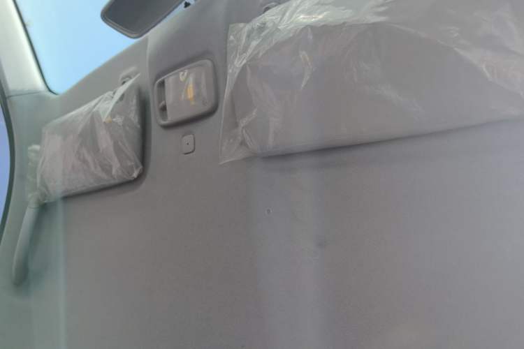 Used Chery QQ Ice Cream 2022 120km Conical Shape Lithium Iron Phosphate Headliner