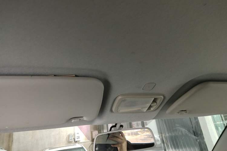 Used Chery QQ Ice Cream 2022 170km Sundae Phosphate Lithium-Ion Headliner