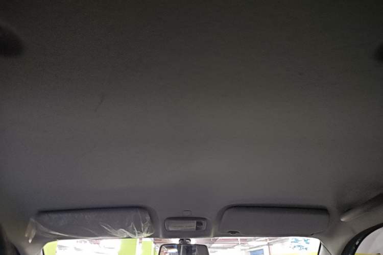 Used Chery QQ Ice Cream 2022 170km Sundae Phosphate Lithium-Ion Headliner