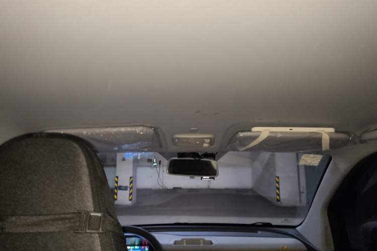 Used Chery QQ Ice Cream 2022 120km Conical Shape Lithium Iron Phosphate Headliner