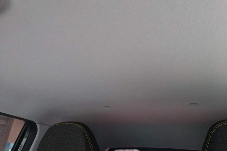 Used Chery QQ Ice Cream 2022 170km Sundae Phosphate Lithium-Ion Headliner