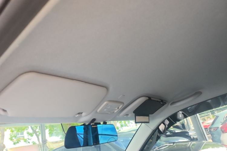 Used Chery QQ Ice Cream 2022 170km Sundae Phosphate Lithium-Ion Headliner