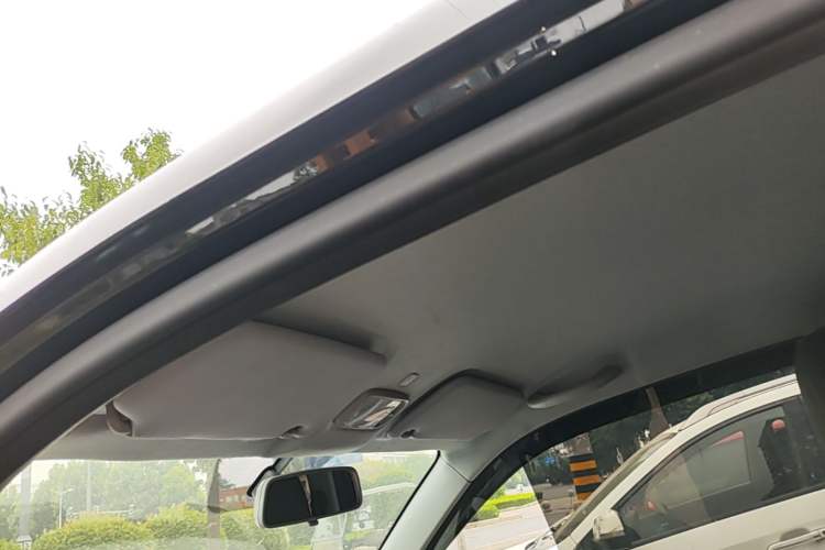 Used Chery QQ Ice Cream 2022 170km Sundae Phosphate Lithium-Ion Headliner