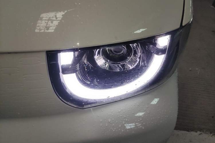 Used Chery QQ Ice Cream 2022 170km Sundae Phosphate Lithium-Ion Left Front Headlight