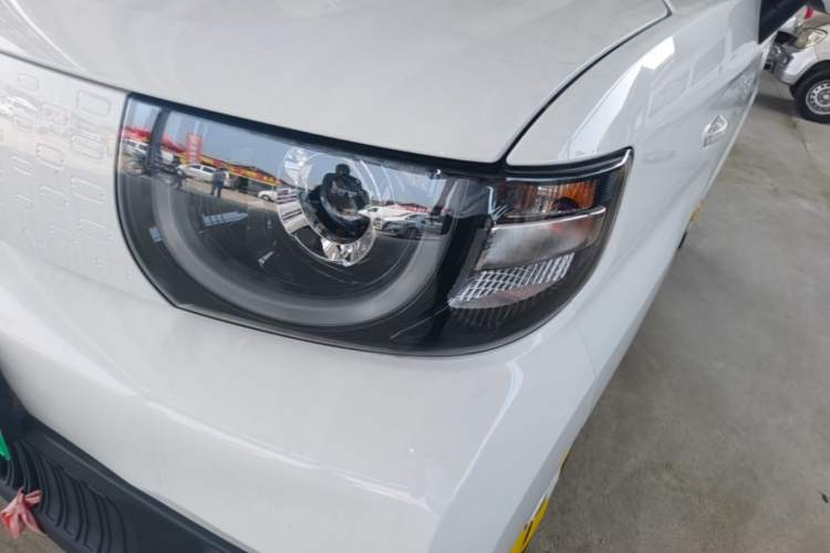 Used Chery QQ Ice Cream 2022 170km Sundae Phosphate Lithium-Ion Left Front Headlight