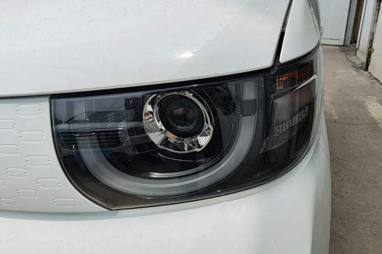 Used Chery QQ Ice Cream 2022 170km Sundae Phosphate Lithium-Ion Left Front Headlight