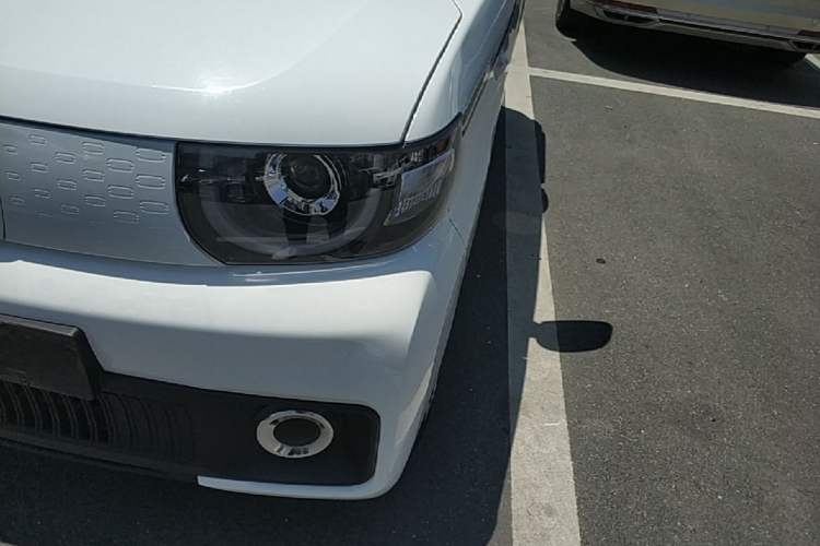 Used Chery QQ Ice Cream 2022 170km Sundae Phosphate Lithium-Ion Left Front Headlight