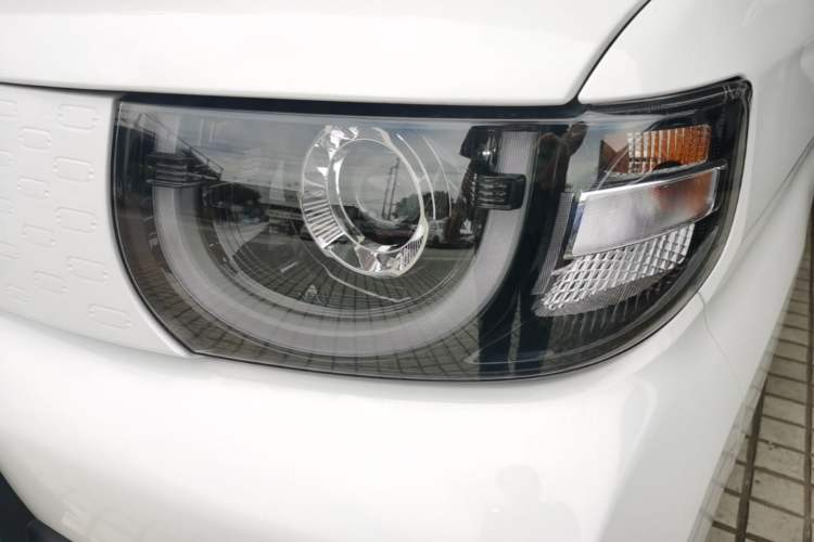 Used Chery QQ Ice Cream 2022 170km Sundae Phosphate Lithium-Ion Left Front Headlight