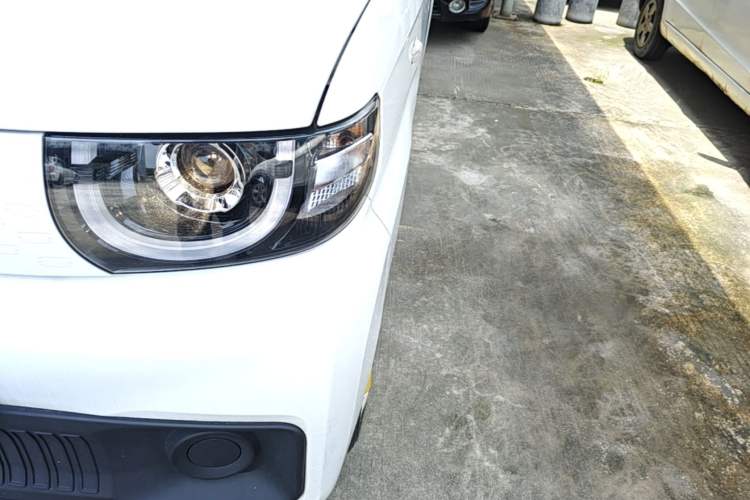 Used Chery QQ Ice Cream 2022 170km Sundae Phosphate Lithium-Ion Left Front Headlight