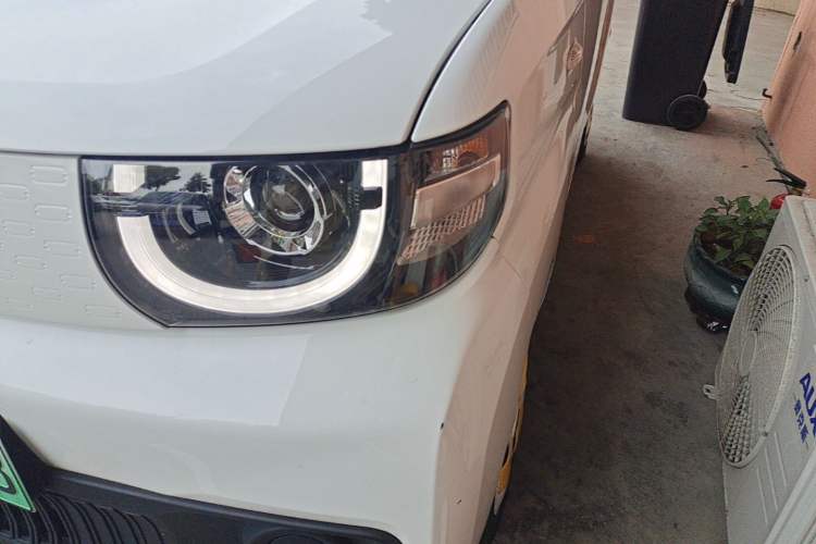 Used Chery QQ Ice Cream 2022 170km Sundae Phosphate Lithium-Ion Left Front Headlight