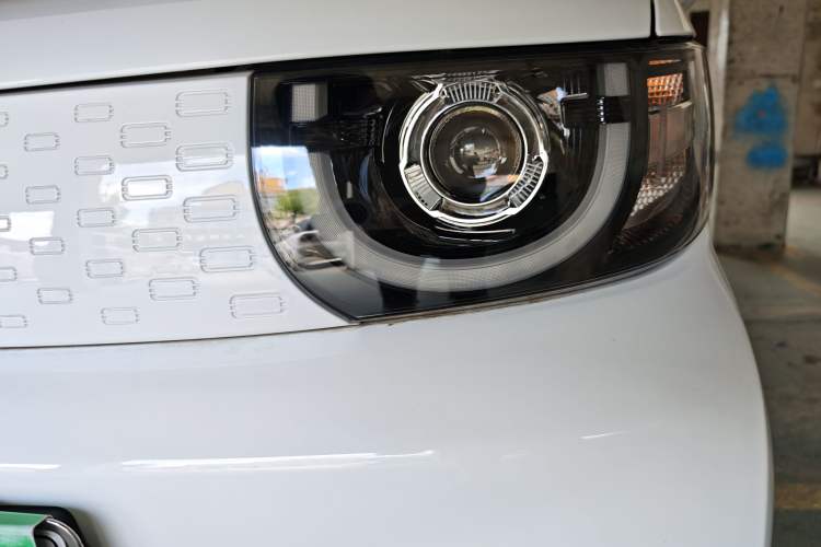 Used Chery QQ Ice Cream 2022 170km Sundae Phosphate Lithium-Ion Left Front Headlight