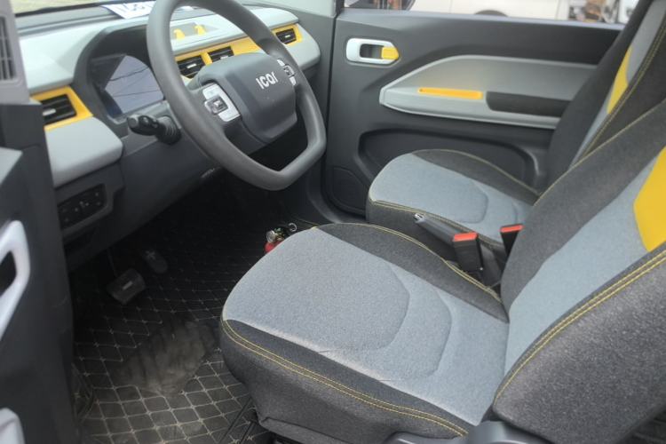 Used Chery QQ Ice Cream 2022 170km Sundae Phosphate Lithium-Ion Left Front Seat