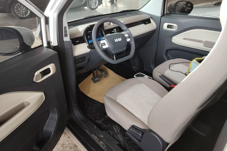Used Chery QQ Ice Cream 2022 170km Sundae Phosphate Lithium-Ion Left Front Seat