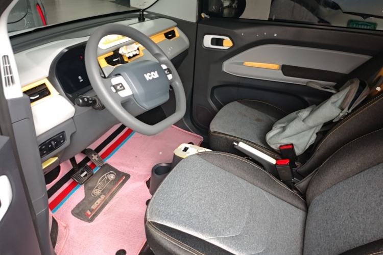 Used Chery QQ Ice Cream 2022 170km Sundae Phosphate Lithium-Ion Left Front Seat