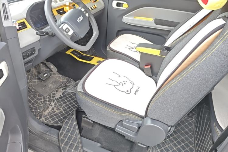 Used Chery QQ Ice Cream 2022 170km Sundae Phosphate Lithium-Ion Left Front Seat