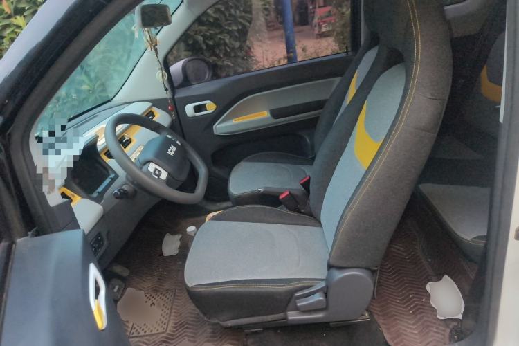 Used Chery QQ Ice Cream 2022 170km Sundae Phosphate Lithium-Ion Left Front Seat