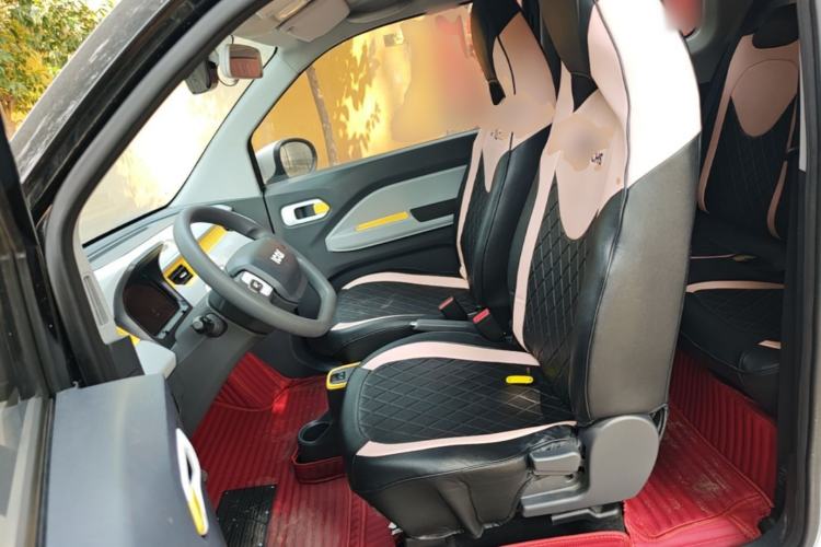 Used Chery QQ Ice Cream 2022 120km Conical Shape Lithium Iron Phosphate Left Front Seat