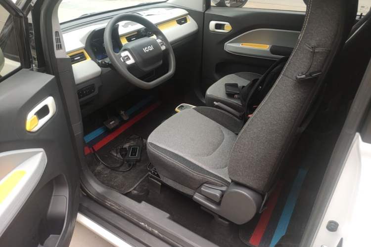 Used Chery QQ Ice Cream 2022 120km Conical Shape Lithium Iron Phosphate Left Front Seat