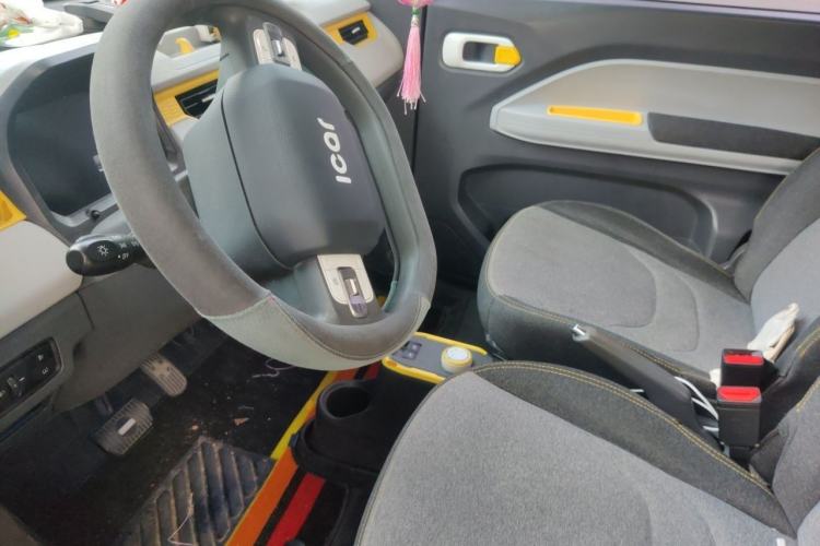 Used Chery QQ Ice Cream 2022 170km Sundae Phosphate Lithium-Ion Left Front Seat